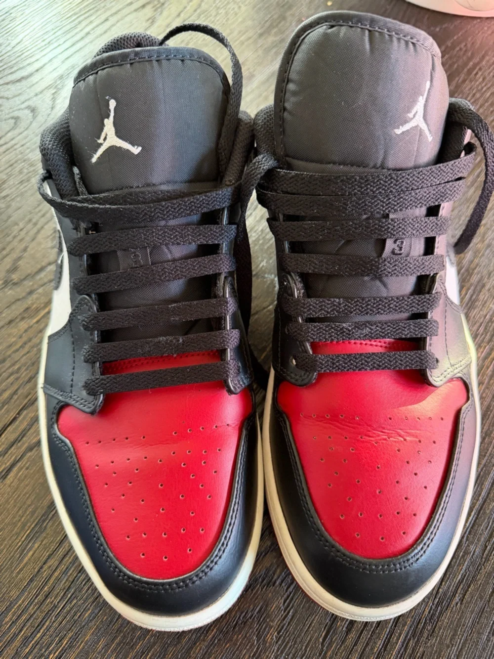 Nike Jordan 1 Low Bred Toe Size 11 Gym Red White Black Chicago